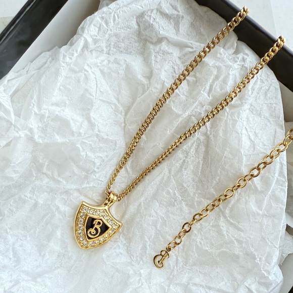 Vintage Burberry Gold Pendant Necklace ✨ - Picture 1 of 8
